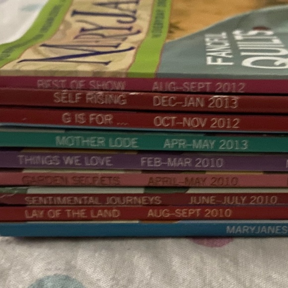 9 Mary Janes Farm Magazines - Picture 3 of 3